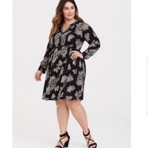 Torrid black with gold floral dress